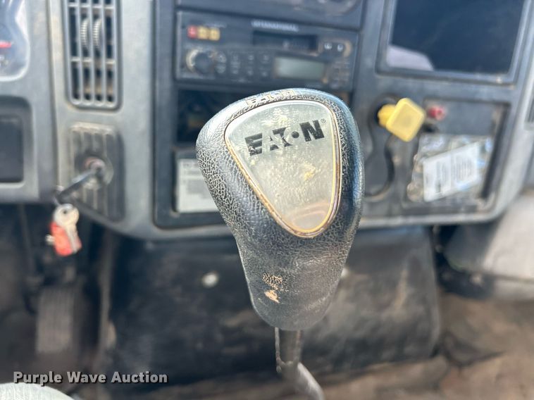 image for item EK8360 2004 International MA025 dump truck