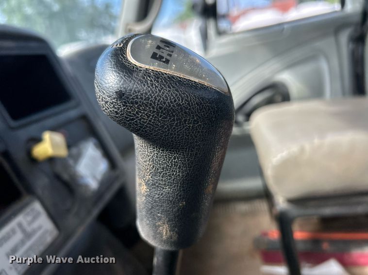 image for item EK8360 2004 International MA025 dump truck