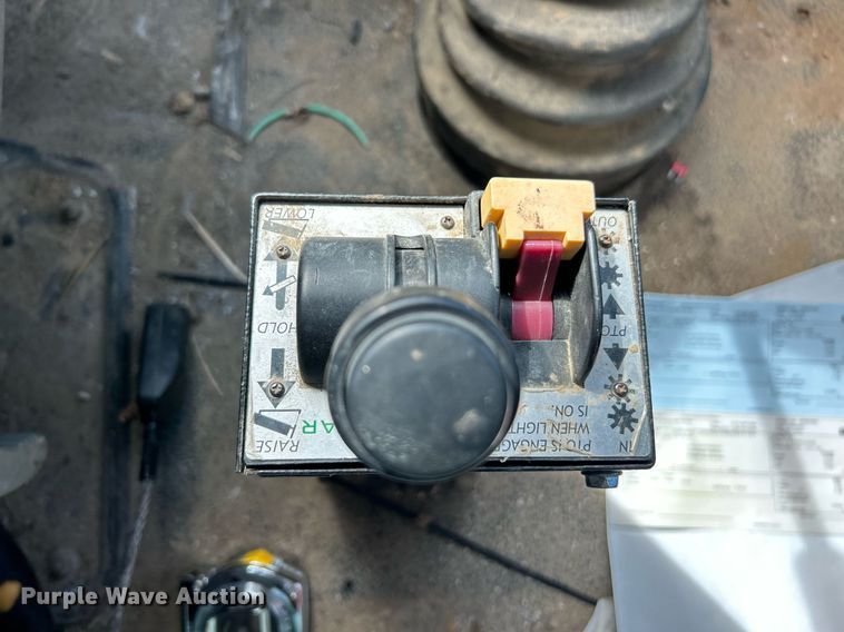 image for item EK8360 2004 International MA025 dump truck