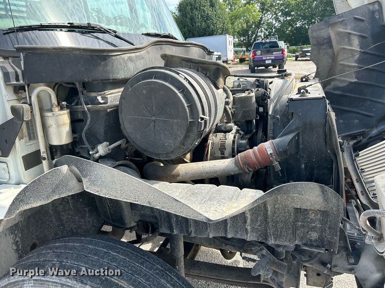 image for item EK8360 2004 International MA025 dump truck