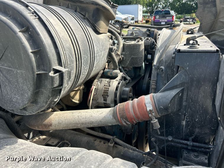 image for item EK8360 2004 International MA025 dump truck