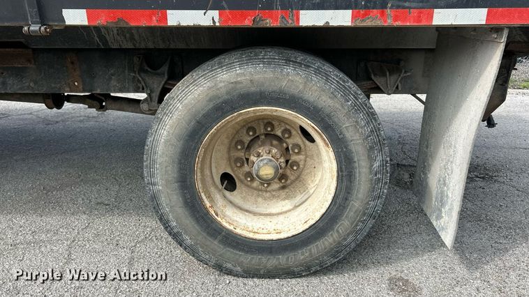 image for item EK8360 2004 International MA025 dump truck