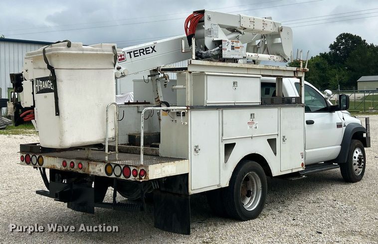 image for item EK8372 2009 Dodge Ram 5500  bucket truck