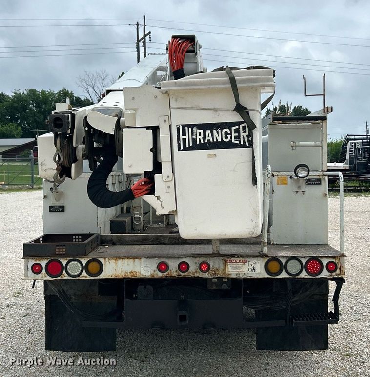image for item EK8372 2009 Dodge Ram 5500  bucket truck