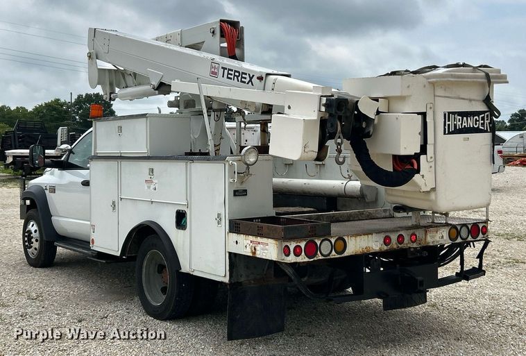 image for item EK8372 2009 Dodge Ram 5500  bucket truck