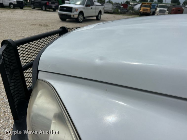 image for item EK8372 2009 Dodge Ram 5500  bucket truck