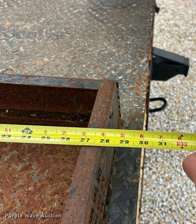 image for item EK8372 2009 Dodge Ram 5500  bucket truck