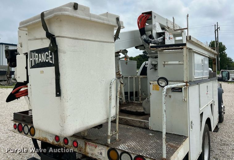 image for item EK8372 2009 Dodge Ram 5500  bucket truck