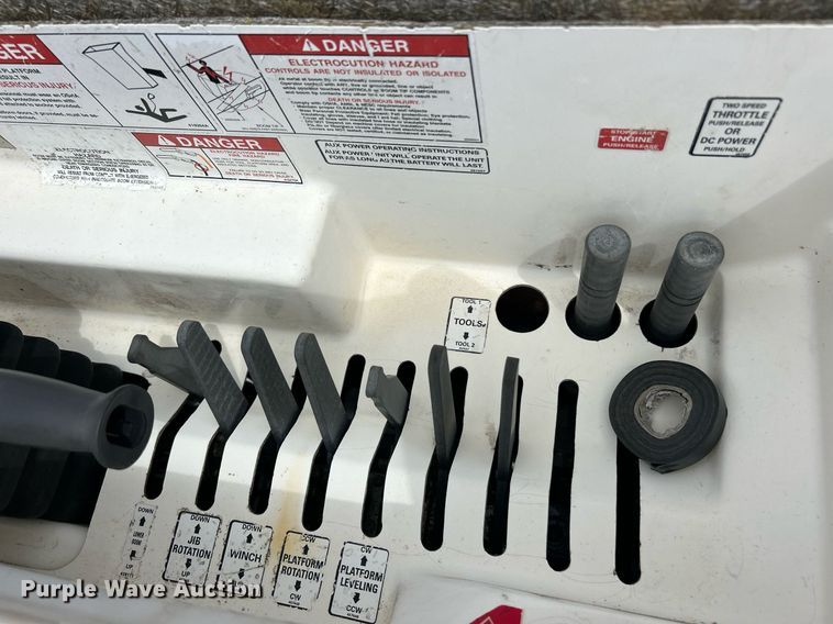 image for item EK8372 2009 Dodge Ram 5500  bucket truck