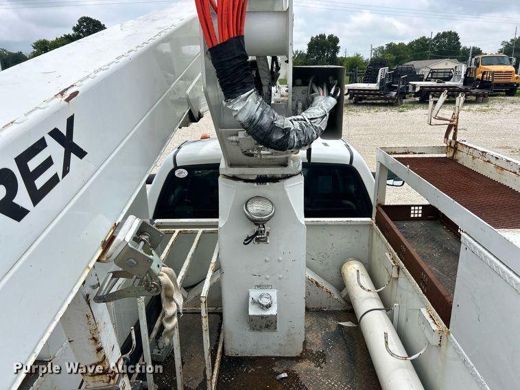 image for item EK8372 2009 Dodge Ram 5500  bucket truck