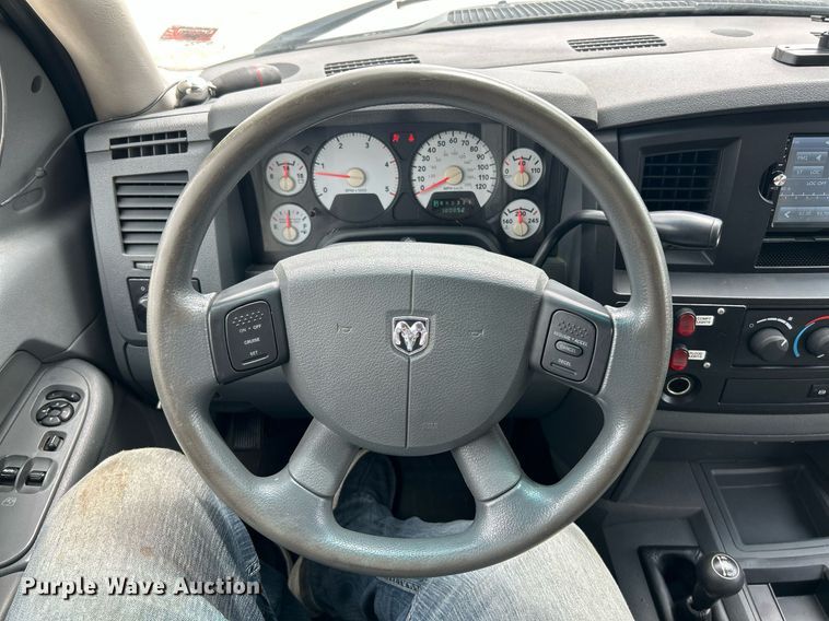 image for item EK8372 2009 Dodge Ram 5500  bucket truck