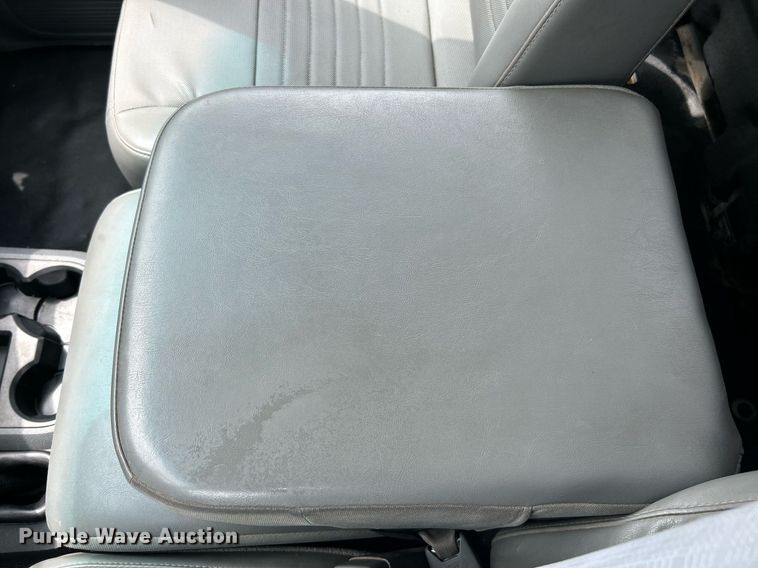 image for item EK8372 2009 Dodge Ram 5500  bucket truck