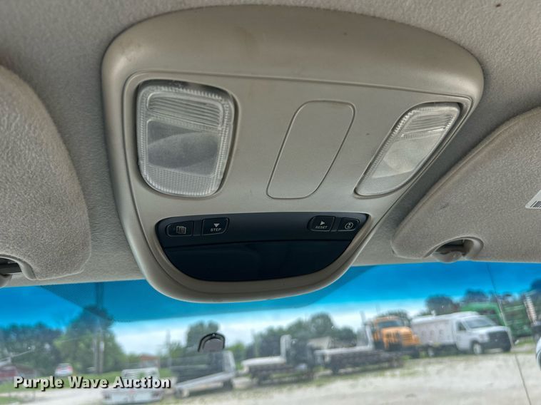 image for item EK8372 2009 Dodge Ram 5500  bucket truck