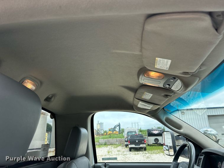 image for item EK8372 2009 Dodge Ram 5500  bucket truck