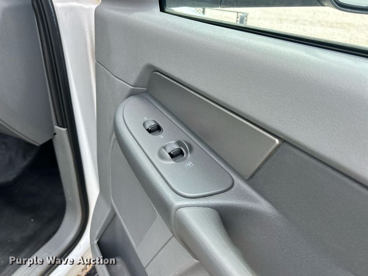 image for item EK8372 2009 Dodge Ram 5500  bucket truck