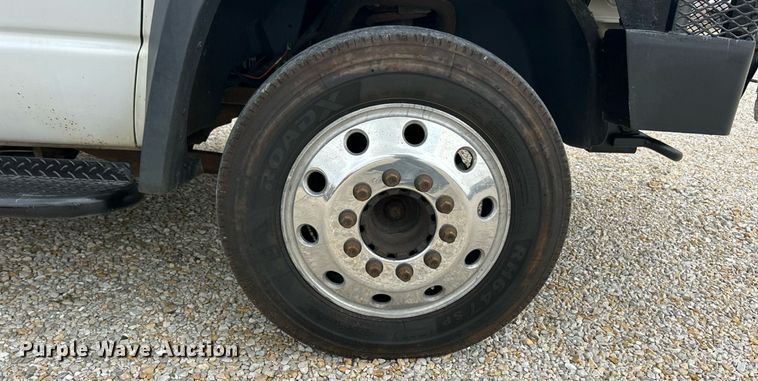 image for item EK8372 2009 Dodge Ram 5500  bucket truck