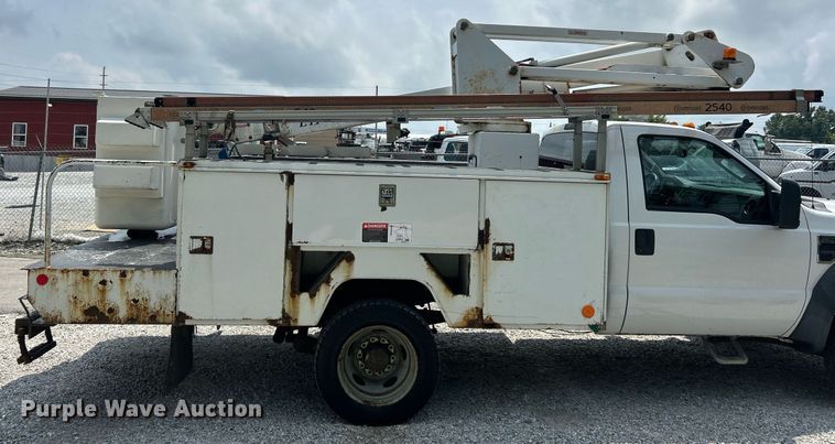image for item EK8374 2008 Ford F450 Super Duty bucket truck