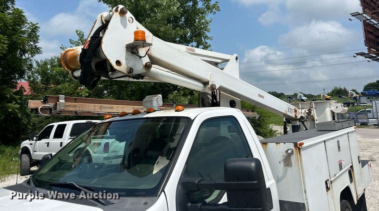 image for item EK8374 2008 Ford F450 Super Duty bucket truck