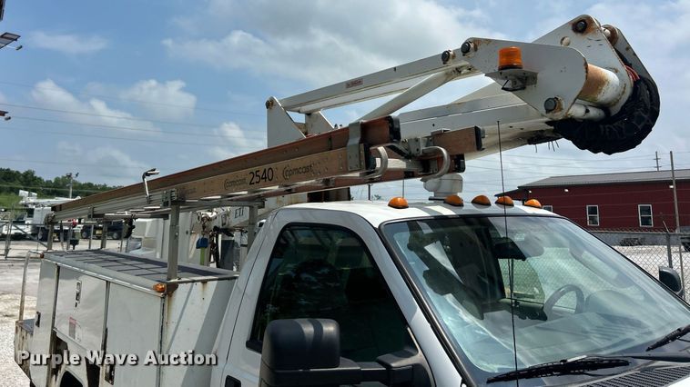 image for item EK8374 2008 Ford F450 Super Duty bucket truck