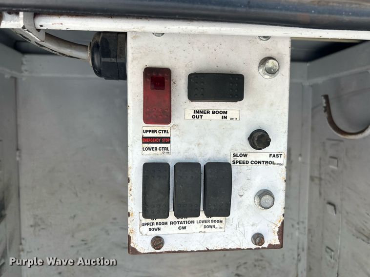 image for item EK8374 2008 Ford F450 Super Duty bucket truck