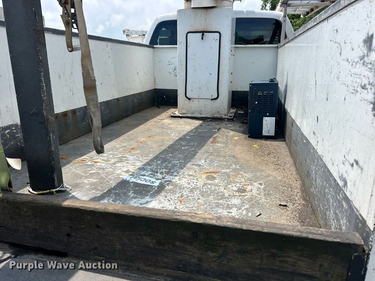 image for item EK8374 2008 Ford F450 Super Duty bucket truck