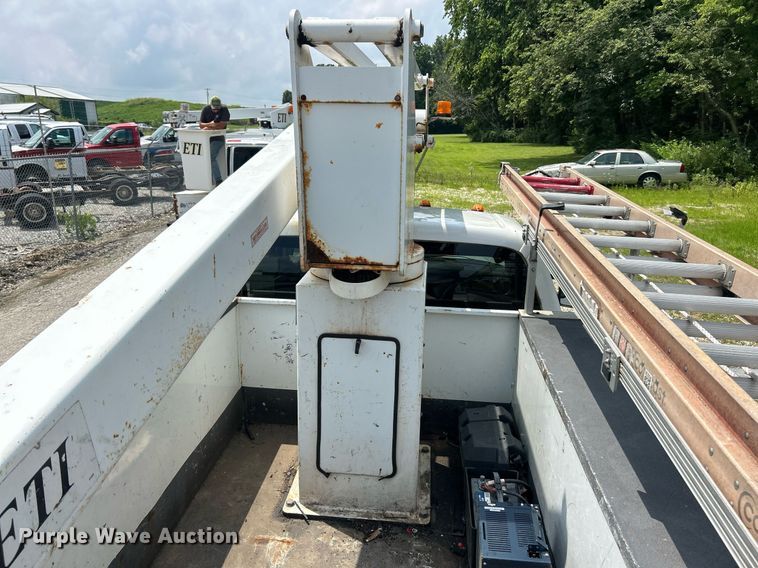 image for item EK8374 2008 Ford F450 Super Duty bucket truck