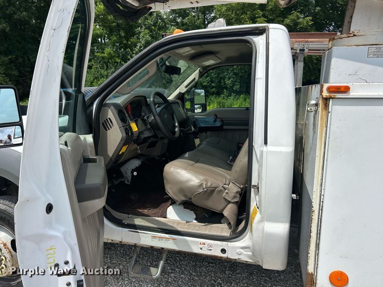 image for item EK8374 2008 Ford F450 Super Duty bucket truck