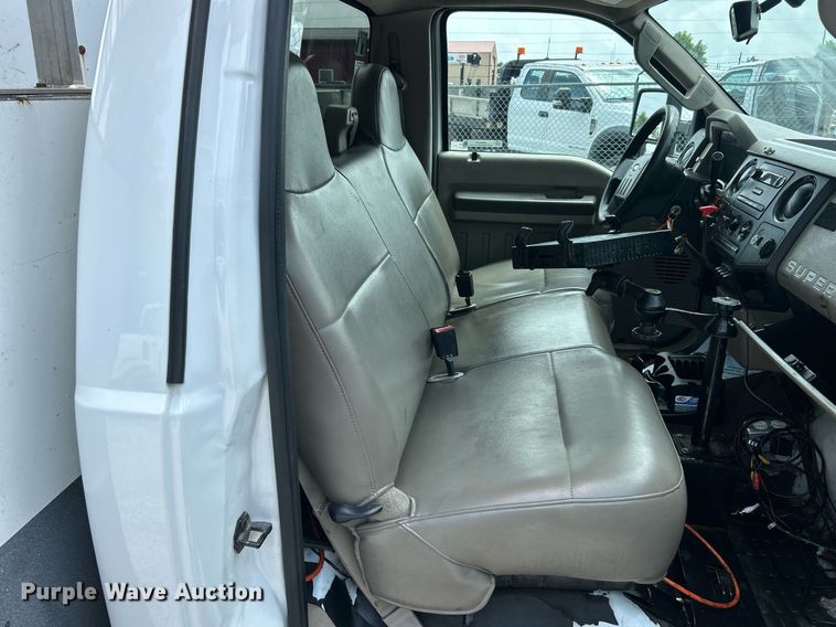 image for item EK8374 2008 Ford F450 Super Duty bucket truck