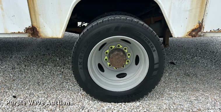 image for item EK8374 2008 Ford F450 Super Duty bucket truck