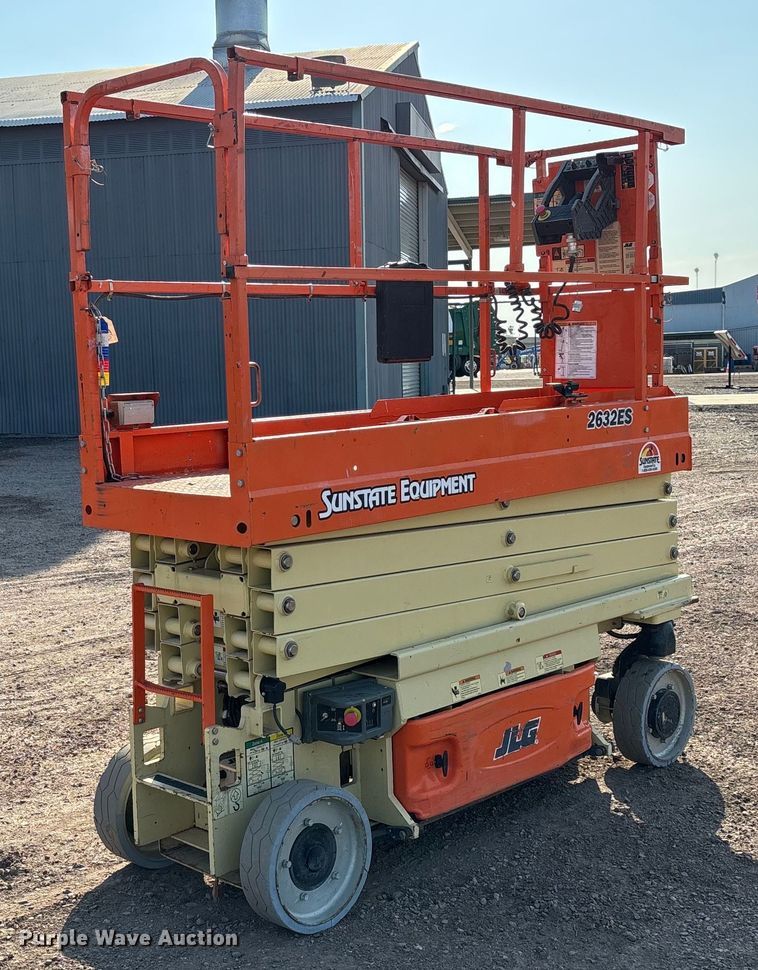 image for item EL6063 2016 JLG 2632 ES scissor lift
