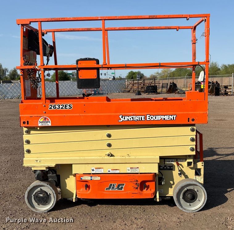 image for item EL6063 2016 JLG 2632 ES scissor lift