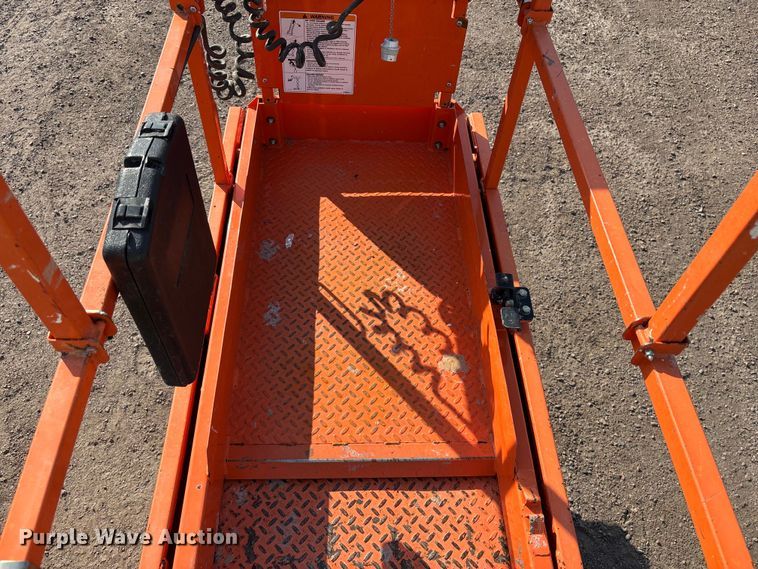 image for item EL6063 2016 JLG 2632 ES scissor lift