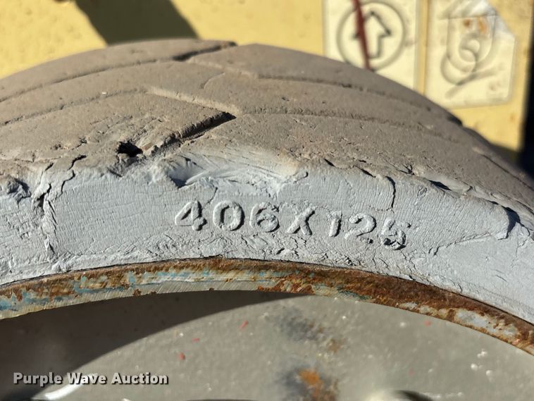 image for item EL6063 2016 JLG 2632 ES scissor lift