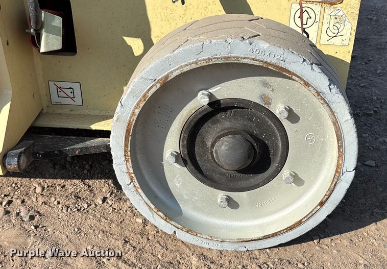 image for item EL6063 2016 JLG 2632 ES scissor lift