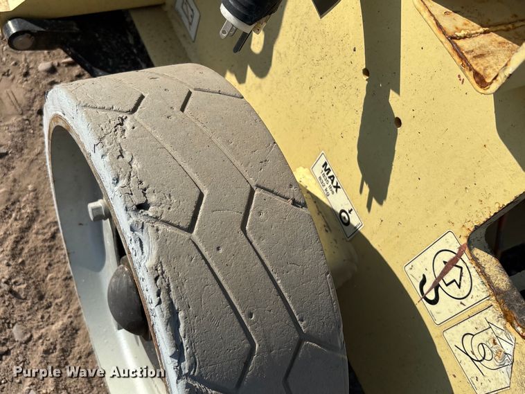 image for item EL6063 2016 JLG 2632 ES scissor lift