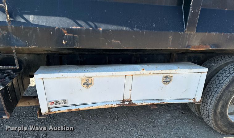 image for item EM2109 1999 International F-2574 grapple crane truck