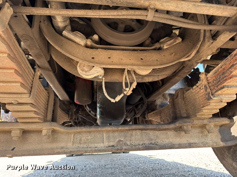 image for item EM2109 1999 International F-2574 grapple crane truck