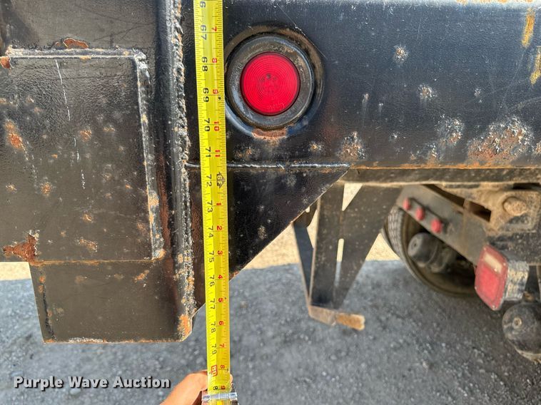 image for item EM2109 1999 International F-2574 grapple crane truck