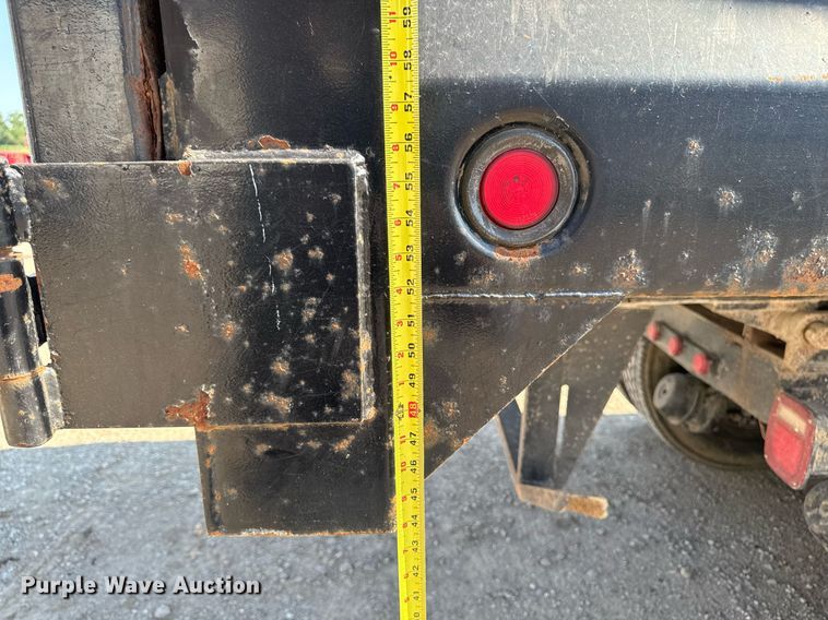 image for item EM2109 1999 International F-2574 grapple crane truck