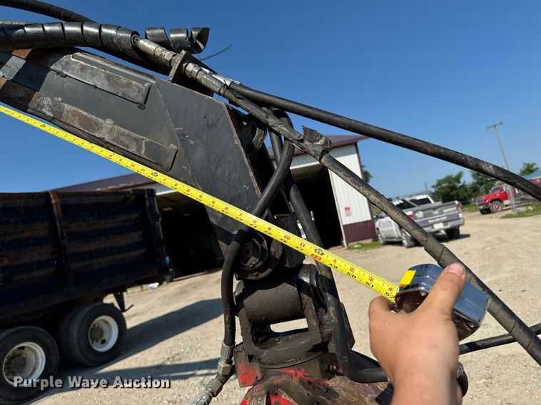 image for item EM2109 1999 International F-2574 grapple crane truck