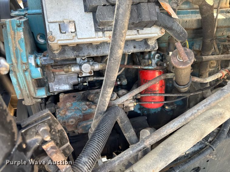 image for item EM2109 1999 International F-2574 grapple crane truck