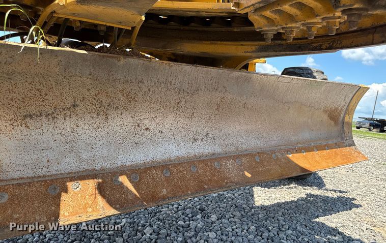 image for item EM2121 1982 John Deere 772A motor grader