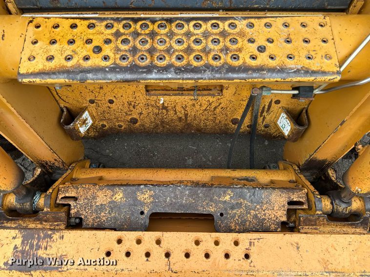 image for item EM2123 1999 Case 95XT skid steer loader