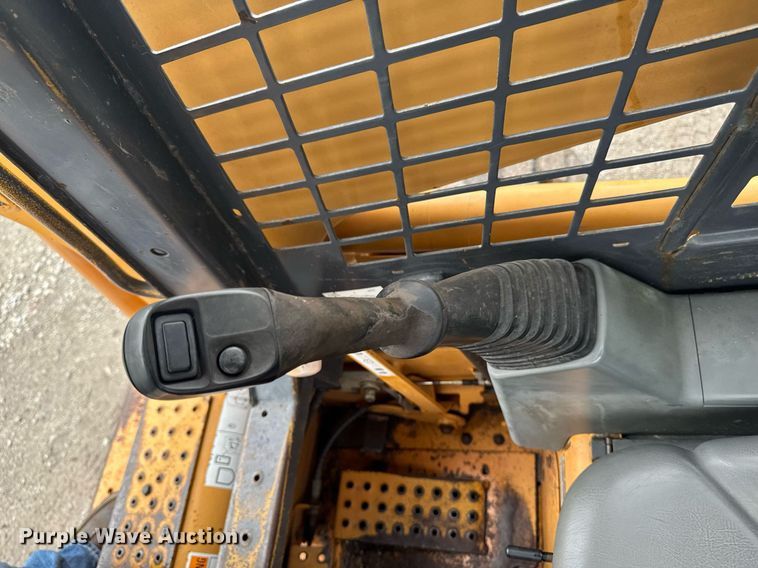 image for item EM2123 1999 Case 95XT skid steer loader