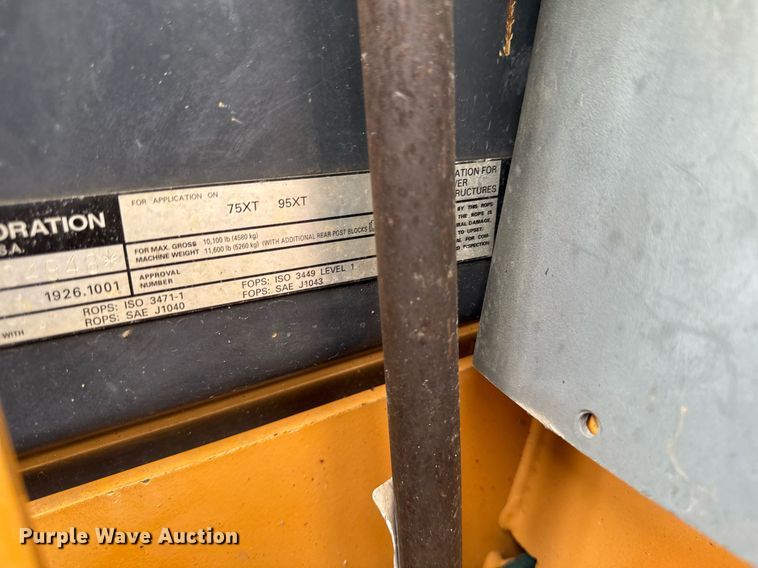 image for item EM2123 1999 Case 95XT skid steer loader