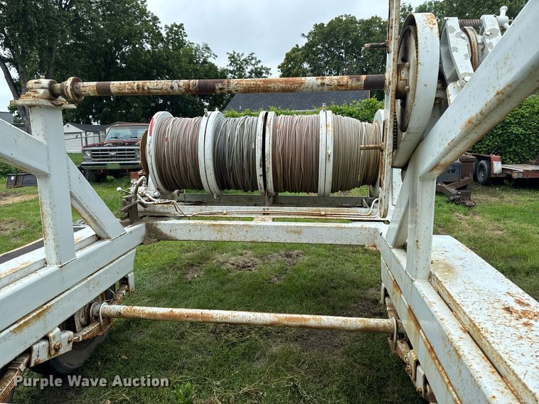 image for item EM2128 1989 Hycaloader cable puller