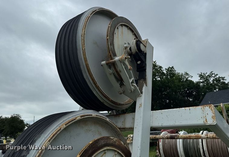 image for item EM2128 1989 Hycaloader cable puller