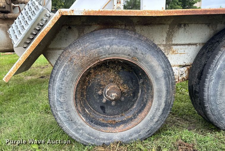 image for item EM2128 1989 Hycaloader cable puller