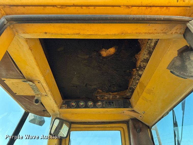 image for item EM2129 2012 Case 621ZF wheel loader