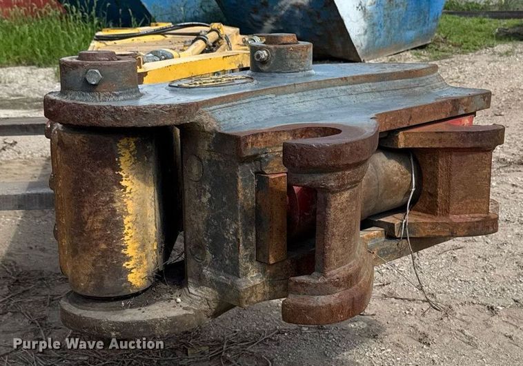 image for item EM2133 Kobelco 350 excavator stick